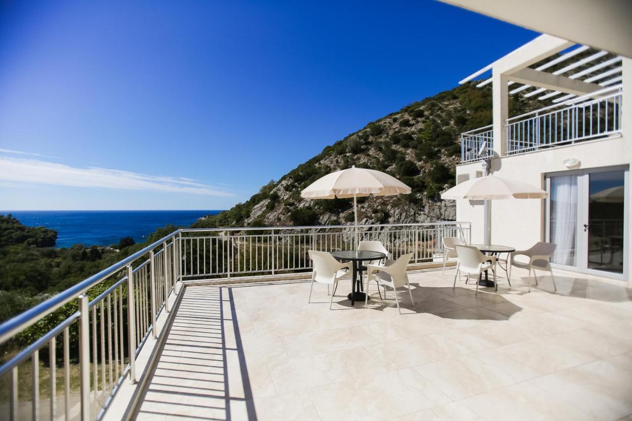Villa Blanca Petrovac Exteriör bild