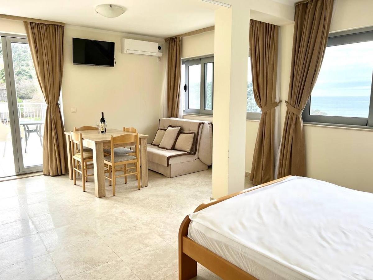 Villa Blanca Petrovac Exteriör bild